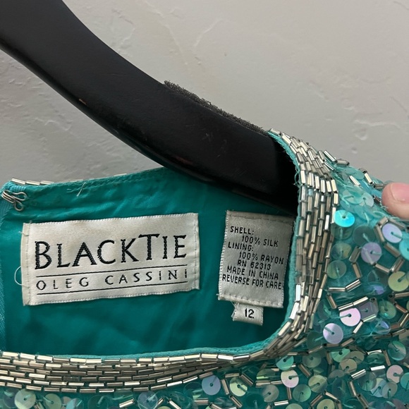 Blacktie Oleg Cassini size 12 turquoise sequin dress - Picture 2 of 4